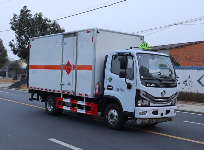 hlw5075xryeq6型易燃液体厢式运输车